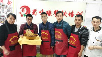成都学钵钵鸡91免费看片APP下载哪家好？
