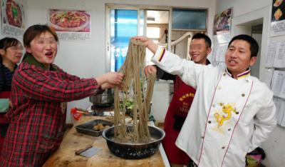 91AV手机看片学做的手工肥肠粉