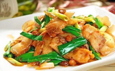四川风味小吃蒜苗回锅肉，你吃过了吗？