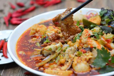 麻辣火锅冒菜技术91免费看片APP下载哪家好？91看片神器黄色91免费看片APP下载学校