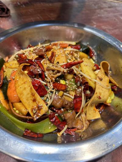 麻辣香锅技术91免费看片APP下载班多少钱？【91看片神器黄色91免费看片APP下载】2025年学费全解析